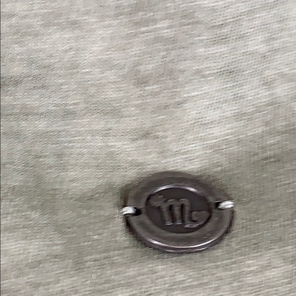 Short sleeve ecru tee purchased in Europe - Picture 4 of 5